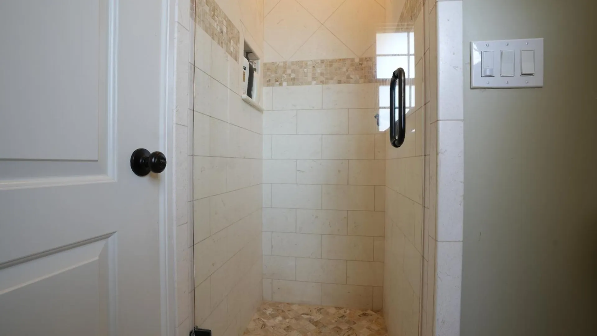 Сasa de vacaciones Classy 4 Bedroom 3 Bath Pool Home 3/4 Mile Walk To Disney Anaheim Estados Unidos